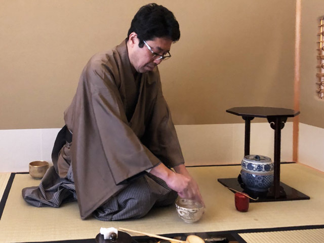 Hiroshi Motoyama - The Fourth Generation of Motoyama Tatami Shop