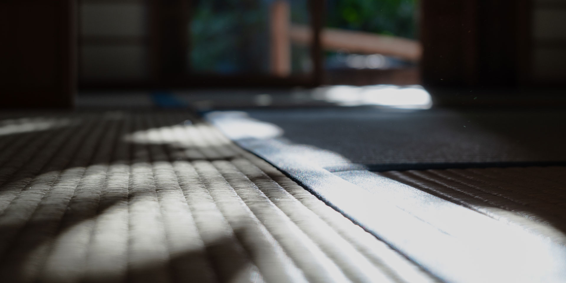 High quality tatami
elaborately made by artisans
who devote their life to 
polishing their craft